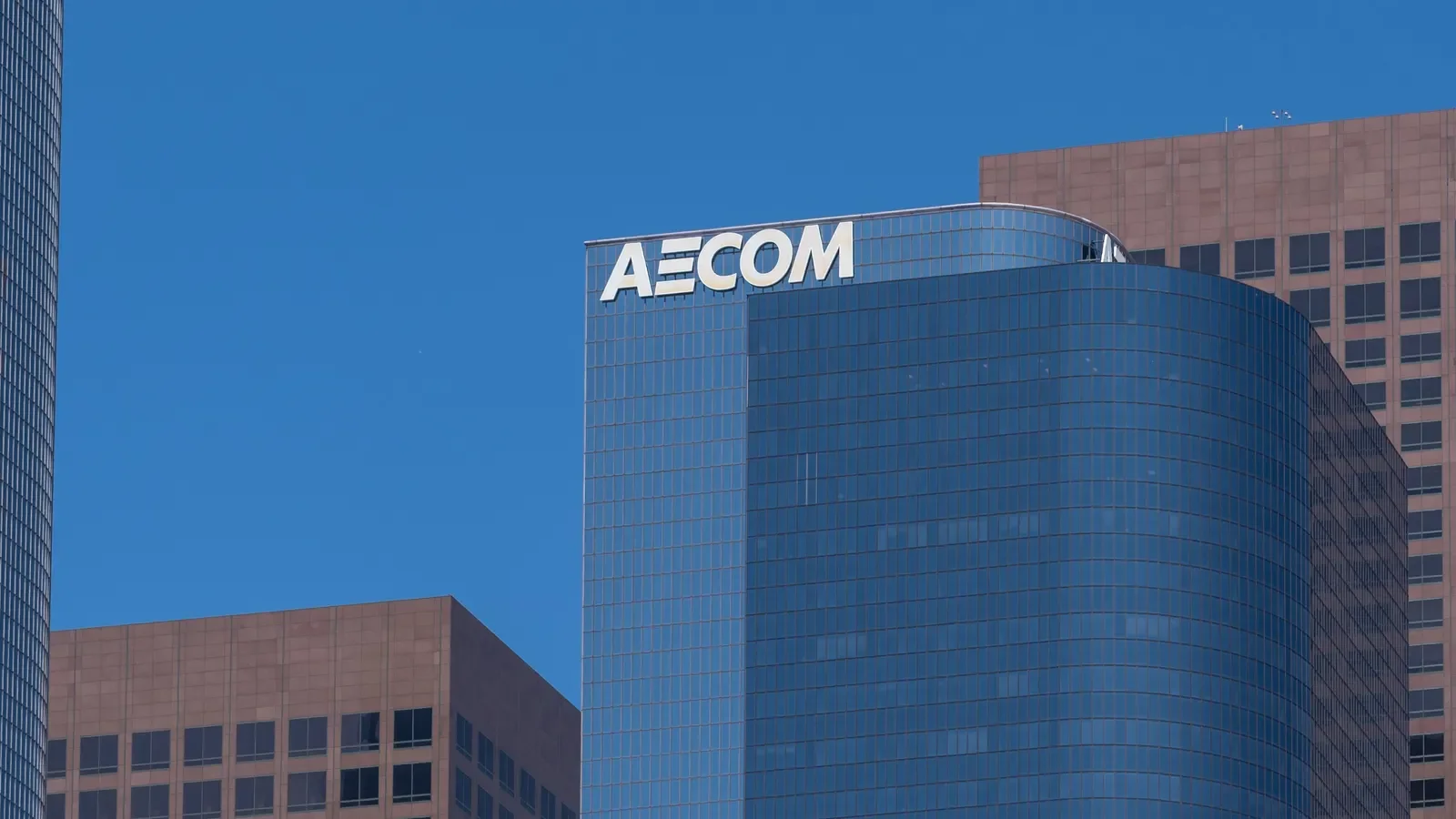 AECOM Reports Fiscal Q3 Loss Amid Data Center Growth Momentum