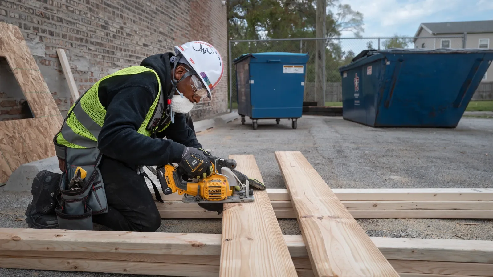 Labor Shortages Challenge the Construction Market Amid Booming Data Center Sector