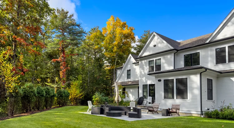 Current Trends: Why Sellers Are Reducing Home Prices in Today’s Market