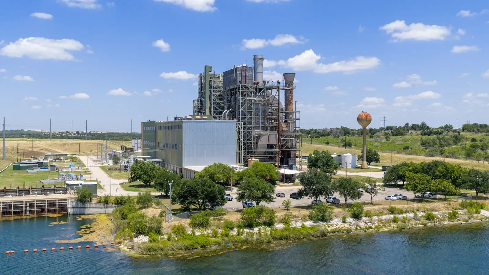 Surge in Megaprojects Transforms Nonresidential Construction Landscape